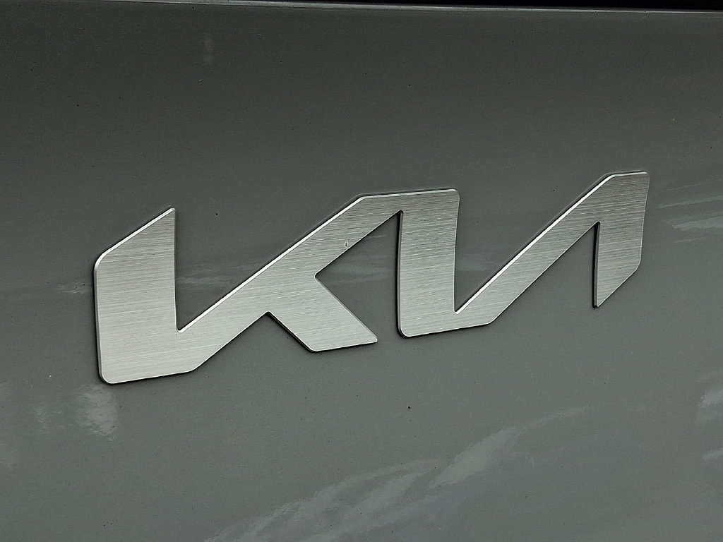 Certified 2026 Kia Sportage EX FWD image 32