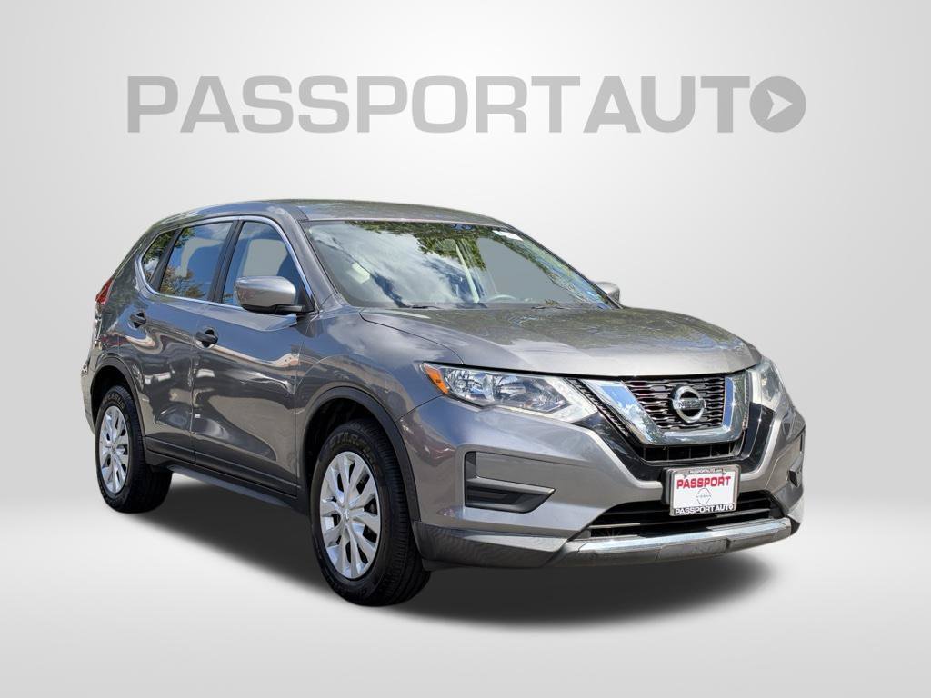 Used 2017 Nissan Rogue S AWD/4WD image 4