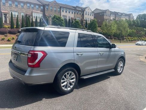 Used 2021 Ford Expedition XLT RWD image 6