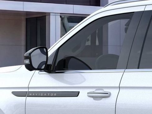 New 2026 Lincoln Navigator L Black Label AWD/4WD image 20