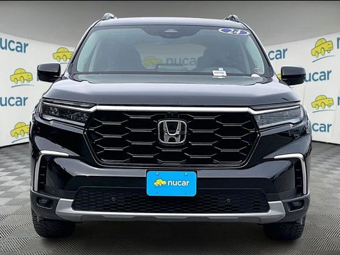 Used 2024 Honda Pilot Elite image 2
