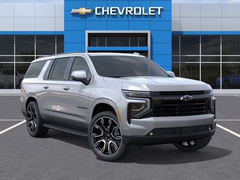 New 2026 Chevrolet Suburban RST w/ RST Capability Package AWD/4WD image 7