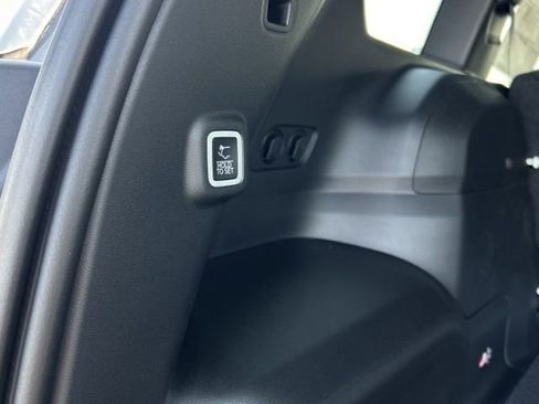 New 2026 Jeep Cherokee Limited image 12