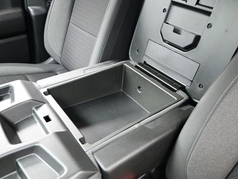 Used 2024 Chevrolet Silverado 1500 Custom Trail Boss w/ Dark Appearance Package image 32