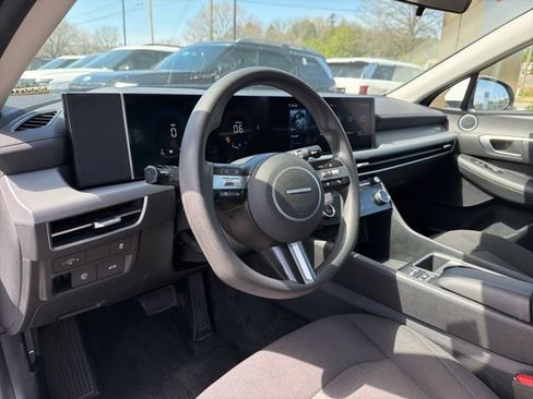 Certified 2025 Hyundai Sonata SEL image 9