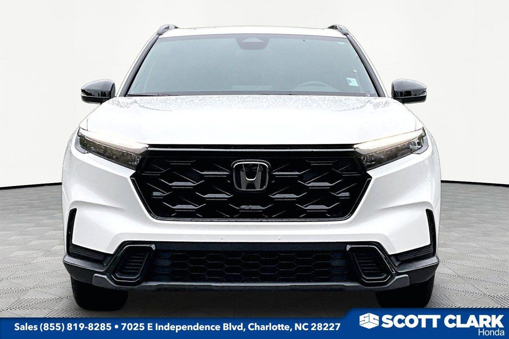 Used 2023 Honda CR-V Sport image 2