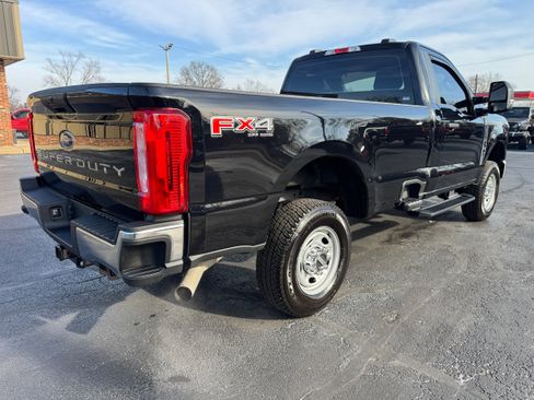 Used 2024 Ford F250 XL w/ FX4 Off-Road Package image 7