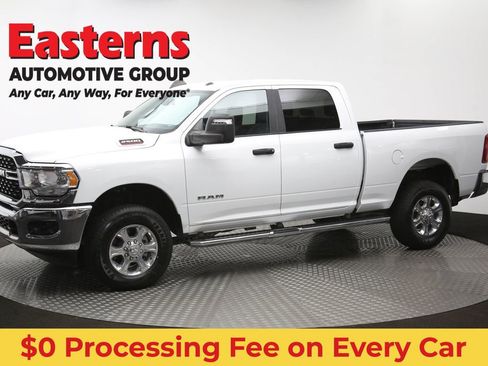 Used 2024 RAM 2500 Big Horn w/ Protection Group AWD/4WD image 60