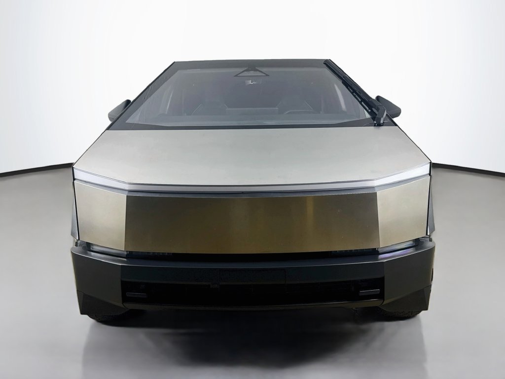 Used 2024 Tesla Cybertruck AWD Crew Cab image 2