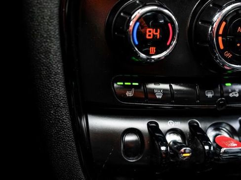 Used 2016 MINI Cooper Clubman image 24