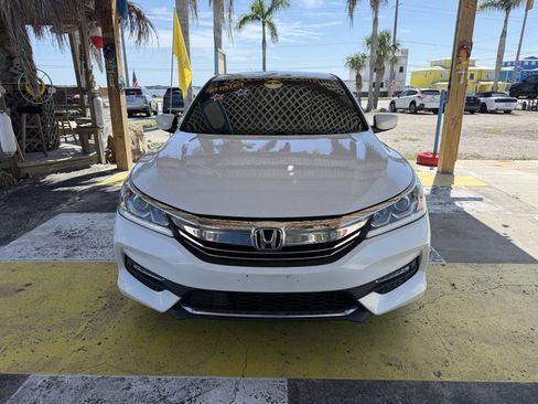 Used 2017 Honda Accord Sport image 2