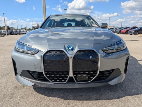 Used 2023 BMW i4 eDrive40 image 10