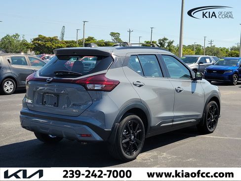 Used 2024 Nissan Kicks SR w/ SR Premium Package FWD image 6