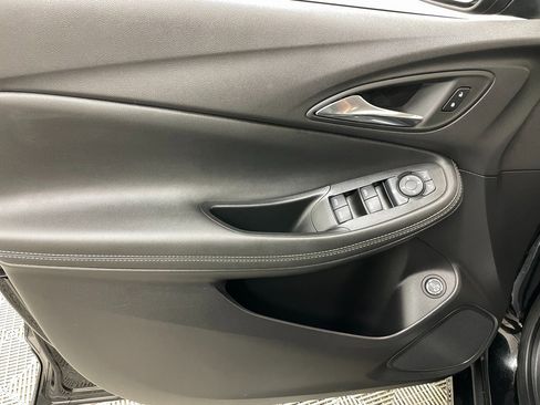 Used 2023 Buick Encore GX Select w/ Sport Touring Package image 22