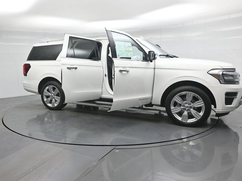 Certified 2023 Ford Expedition Max Platinum image 34