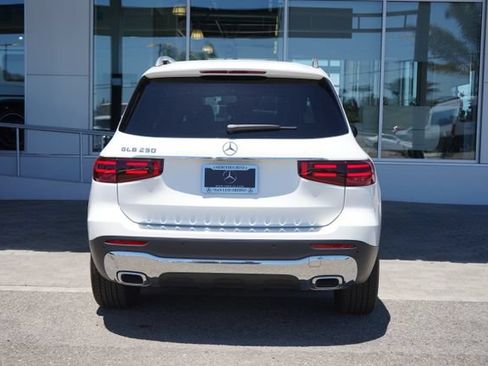Used 2026 Mercedes-Benz GLB 250 image 7