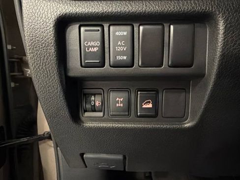 Used 2024 Nissan Titan PRO-4X w/ Pro-4x Convenience Package AWD/4WD image 21