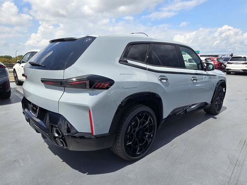 New 2026 BMW XM Label Red image 3