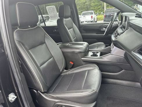 Used 2024 GMC Yukon SLT AWD/4WD image 29