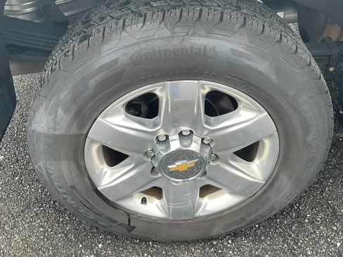 Used 2022 Chevrolet Silverado 2500 LTZ w/ LTZ Premium Package AWD/4WD image 13