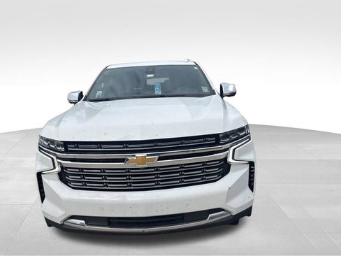 Used 2021 Chevrolet Suburban Premier w/ Premium Package image 9