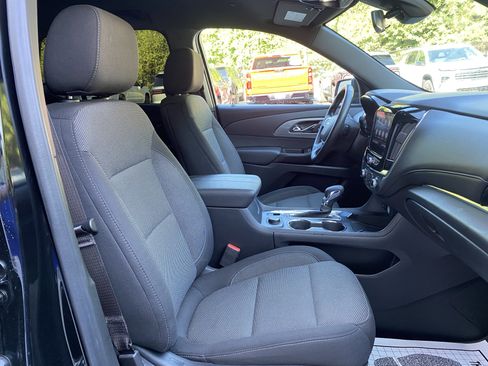 Used 2023 Chevrolet Traverse LT FWD image 34