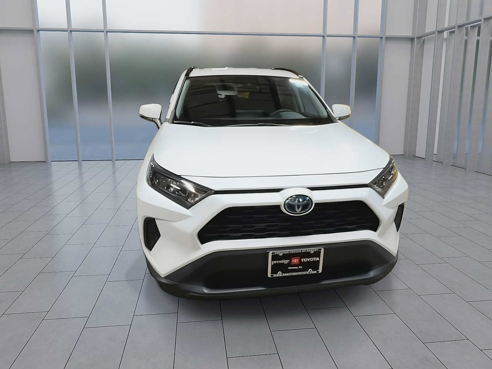 Used 2020 Toyota RAV4 LE w/ Carpet Mat Package AWD/4WD image 3