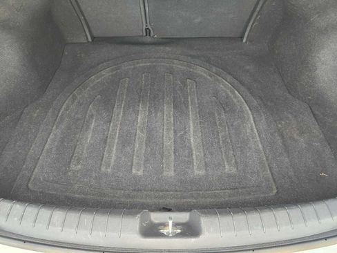 Used 2017 Hyundai Elantra SE FWD image 31