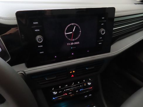 New 2025 Volkswagen Jetta SEL FWD image 15