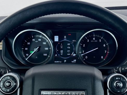 Used 2017 Land Rover Discovery HSE Luxury image 19