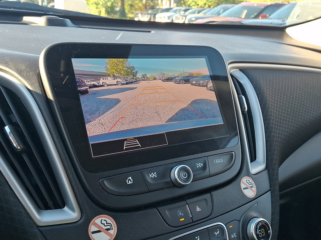 Used 2025 Chevrolet Malibu LT FWD image 27