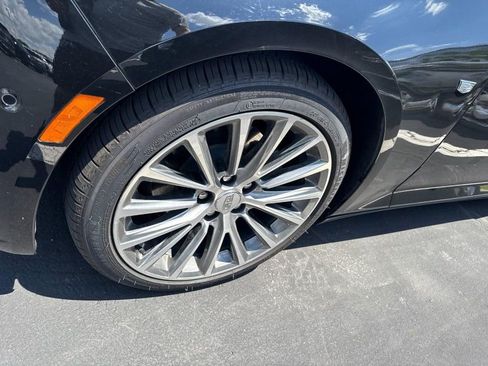 Used 2021 Cadillac XT5 Premium Luxury FWD image 4