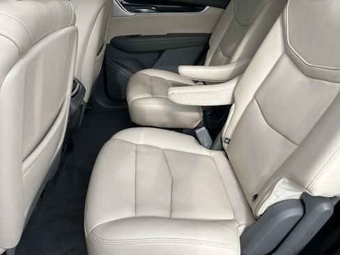 Certified 2022 Cadillac XT6 Premium Luxury w/ Technology Package image 19