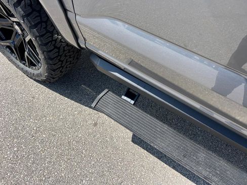 New 2025 Ford F150 Lariat w/ Equipment Group 501A Mid image 21