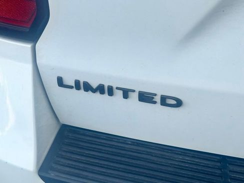 Used 2020 Ford Expedition Limited w/ Equipment Group 303A AWD/4WD image 4