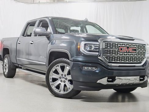 Used 2018 GMC Sierra 1500 Denali w/ Denali Ultimate Package AWD/4WD image 7