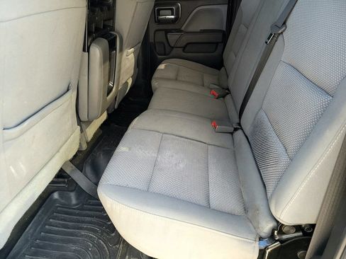 Used 2018 Chevrolet Silverado 1500 Custom w/ Custom Convenience Package RWD image 10