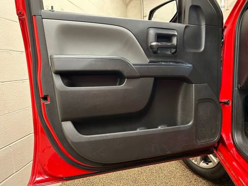 Used 2018 Chevrolet Silverado 1500 Custom w/ Custom Value Package image 12