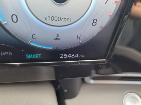 Used 2022 Hyundai Elantra SEL w/ Convenience + Premium Package image 30