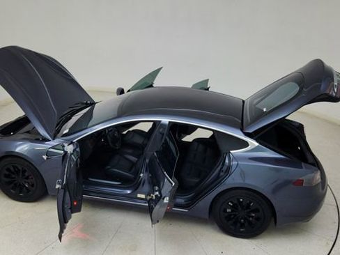 Used 2019 Tesla Model S 100D image 89