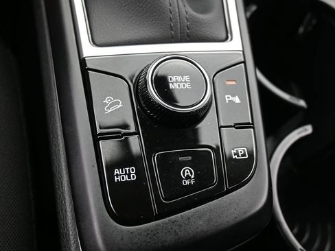Used 2025 Kia Sportage LX FWD image 22