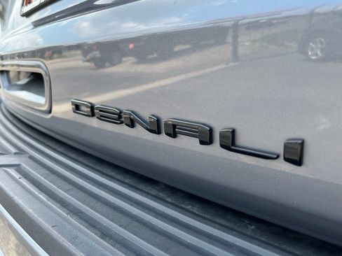 Used 2022 GMC Yukon Denali AWD/4WD image 13