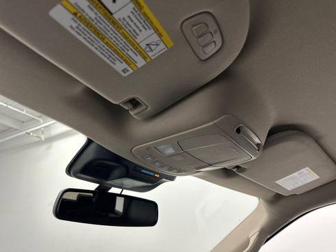 Used 2023 Ford Expedition XLT image 35