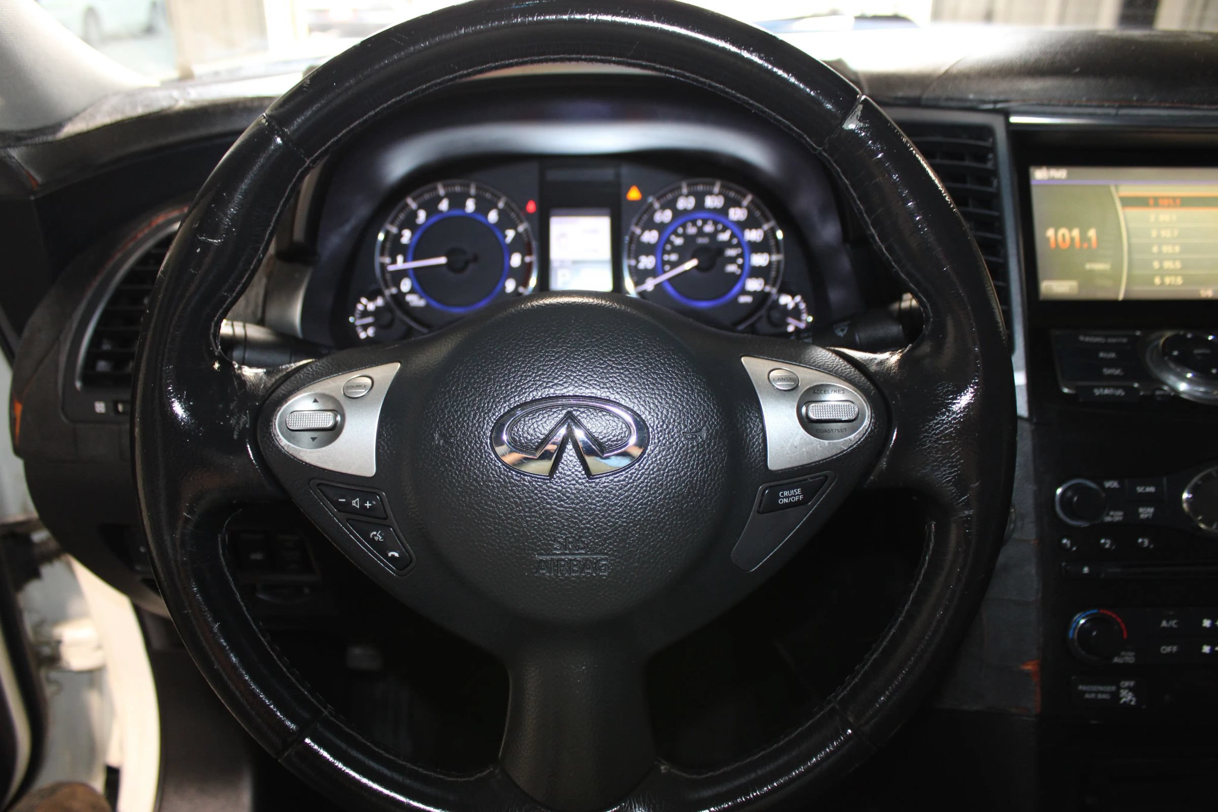 Used 2012 INFINITI FX35 2WD image 10