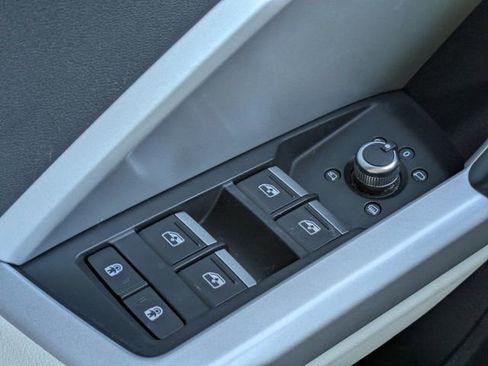 Used 2021 Audi Q3 2.0T Premium w/ Convenience Package image 32