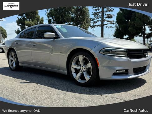 Used 2017 Dodge Charger R/T image 1