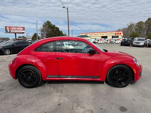 Used 2012 Volkswagen Beetle 2.5 image 8