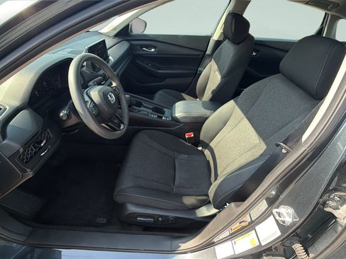 Used 2024 Honda Accord EX image 13