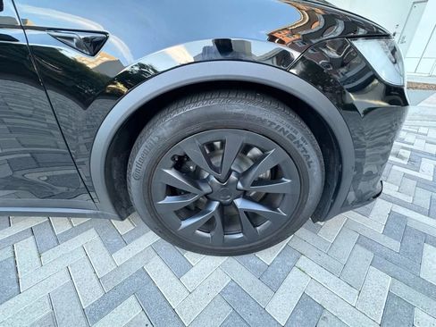 Used 2021 Tesla Model X Long Range image 32