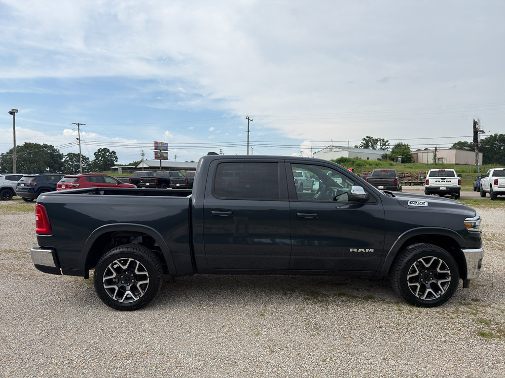 Used 2025 RAM 1500 Laramie AWD/4WD image 7